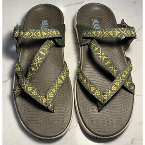 Lake & Trail Womens Bailey Sport Slip On Sandals Green Hiking Walking Sz 9 EUC